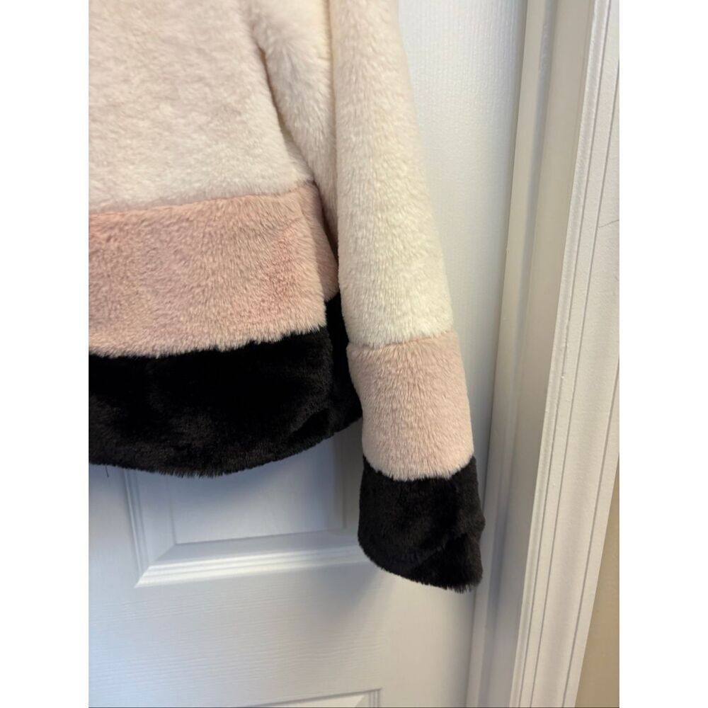 Color Block Faux Fur Jacket - Picture 2 of 6